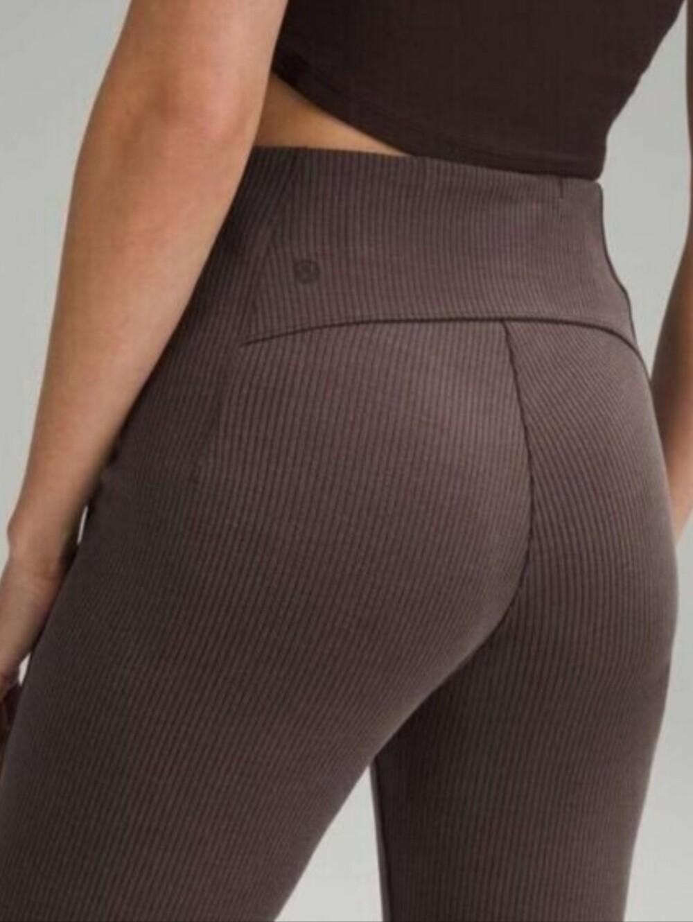 Lululemon softstreme ribbed flare espresso brown Size 10 EUC Style No: W5GVKS